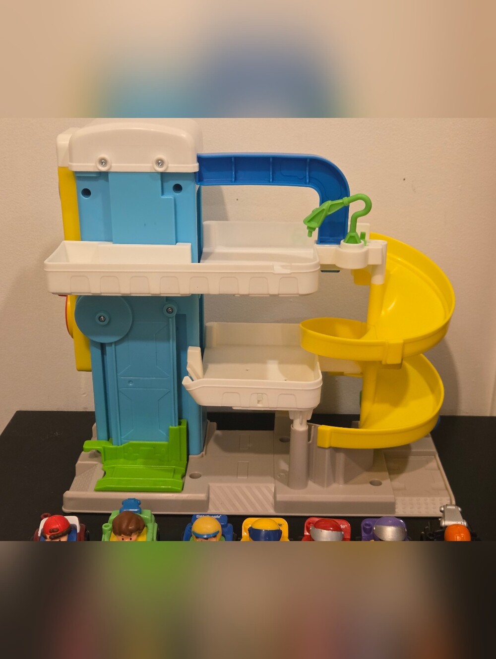 HUGE Wheelie Cars Bundle Little People & Parking Garage Playset - Picture 6 of 6